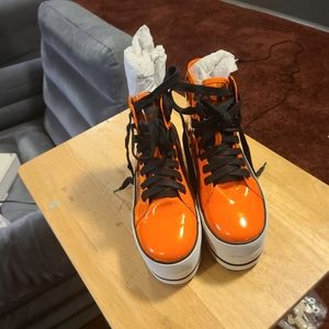 YRU Platform Sneakers